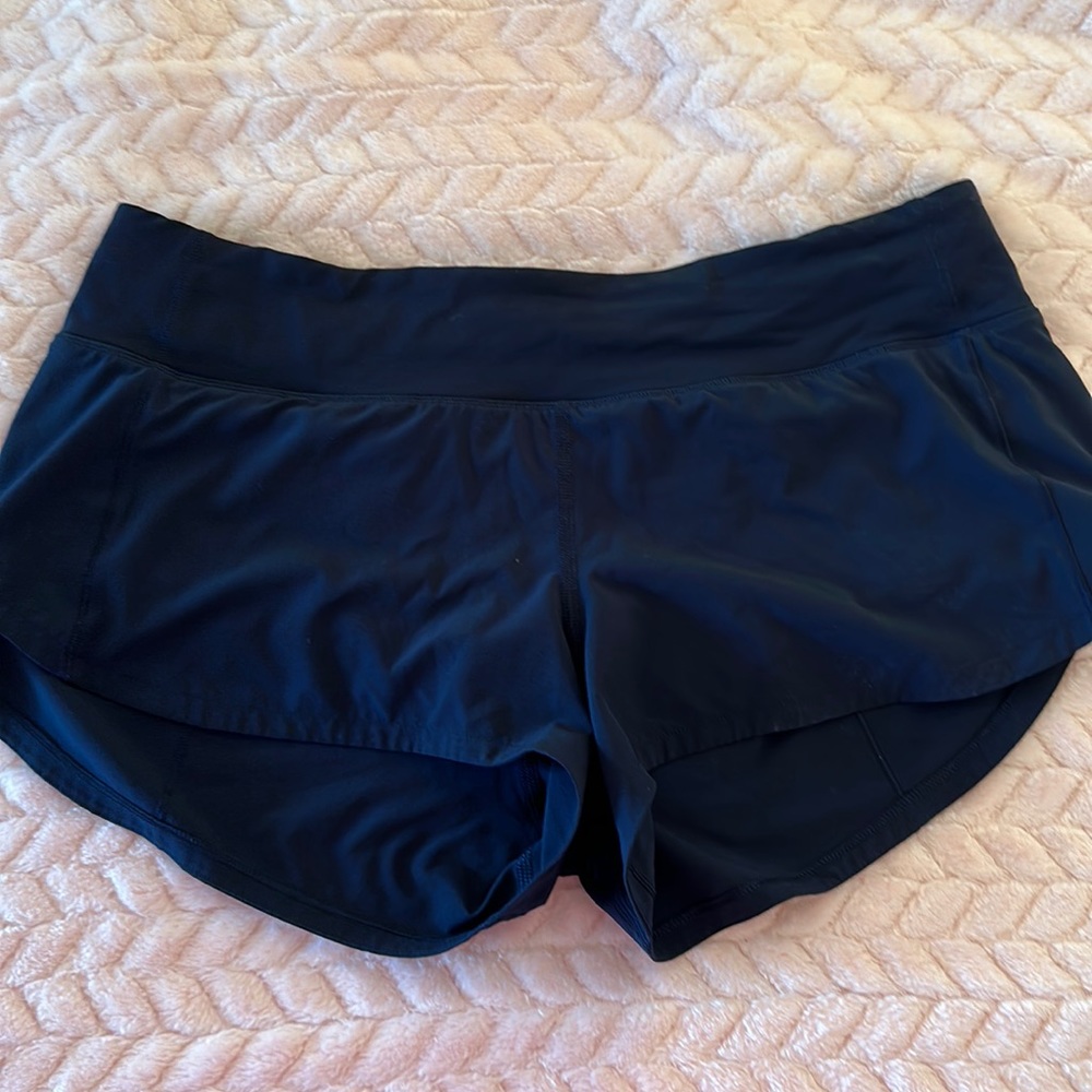Speed up 2.5 navy lulu lemon shorts